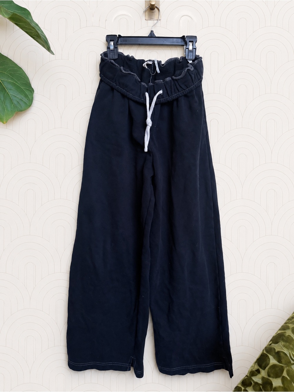 Urban Outfitters Black Wide-Leg Drawstring Sweatpants